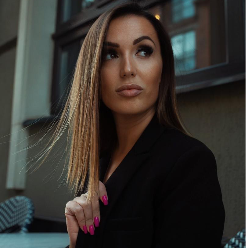 Елена Сафонова