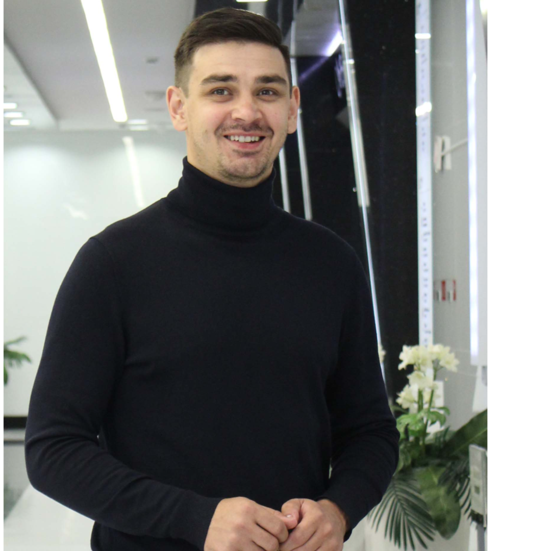 Павел Шатов