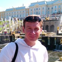 Олег Захаров