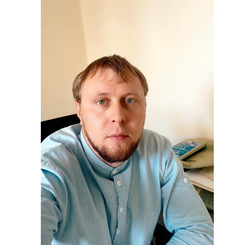 Евгений Новиков