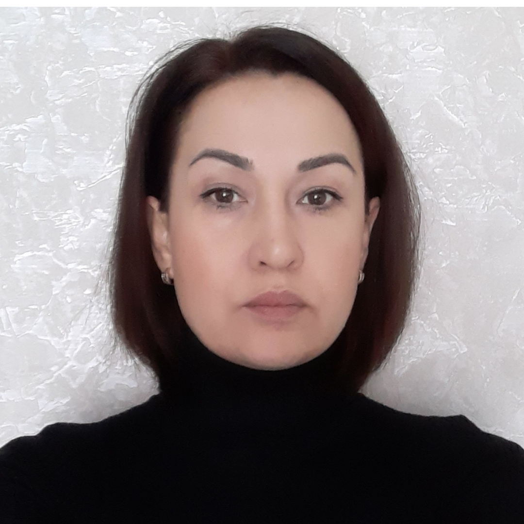 Лиана Сахапова