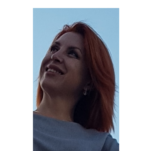 Елена Ефремова