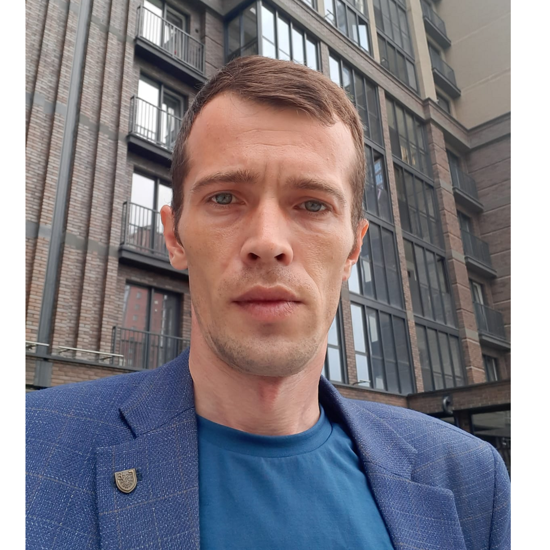 Александр Каркавин