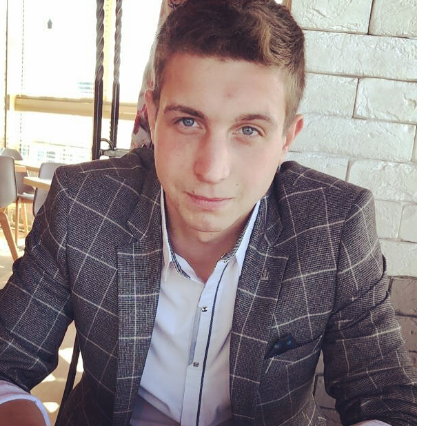 Андрей Занин
