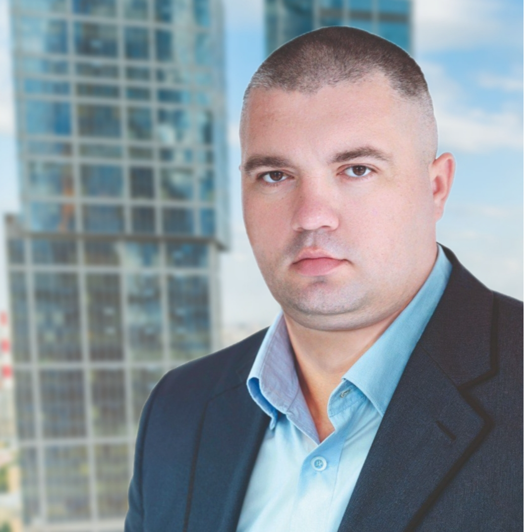 Андрей Сериков