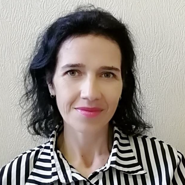 Юлия Комаровских