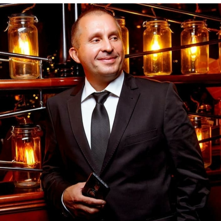 Александр Минин