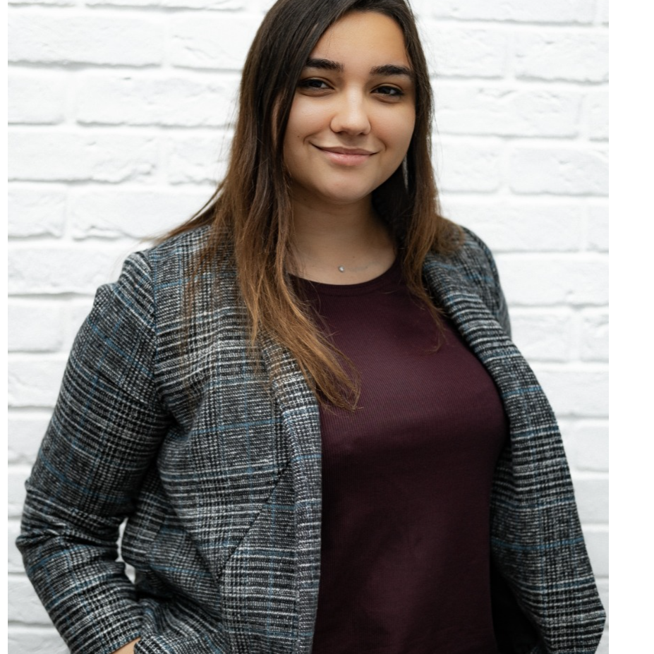 Камила Дамоцева