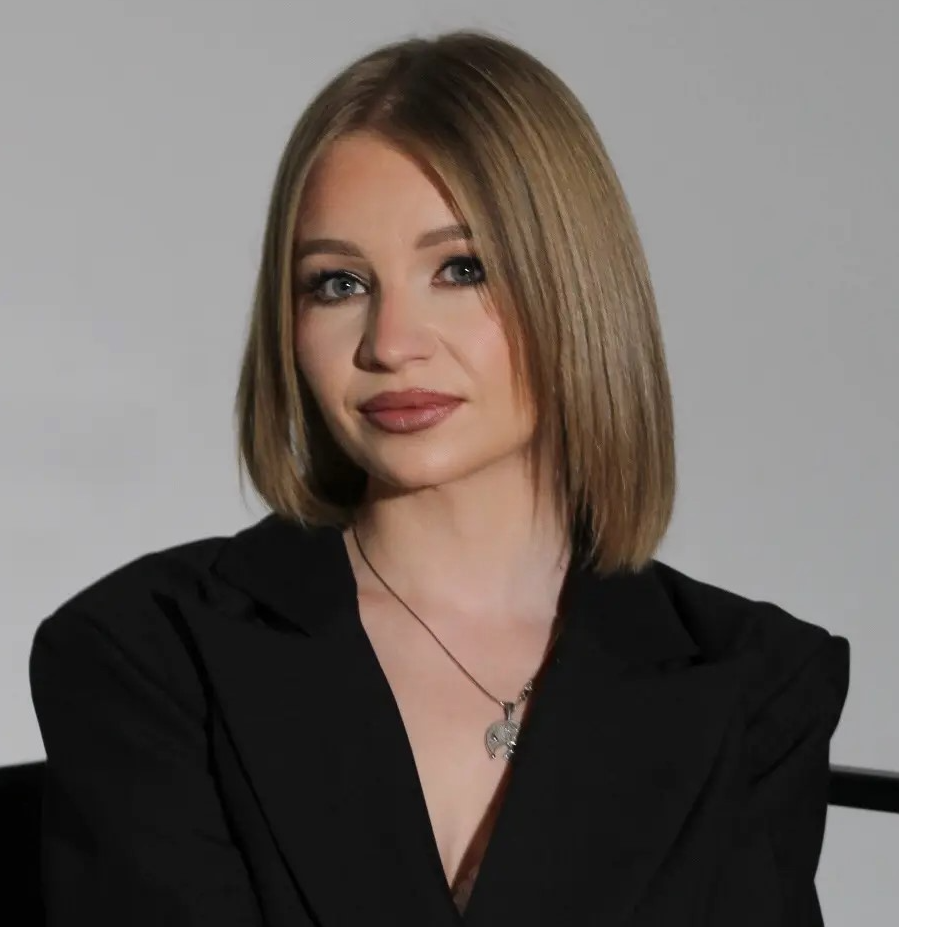 Оксана Комарова