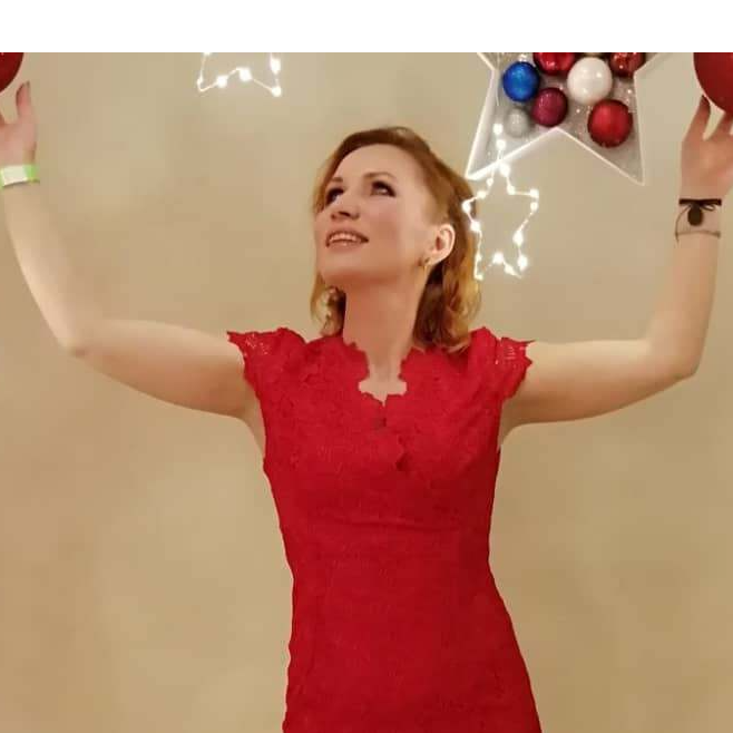 Елена Попова