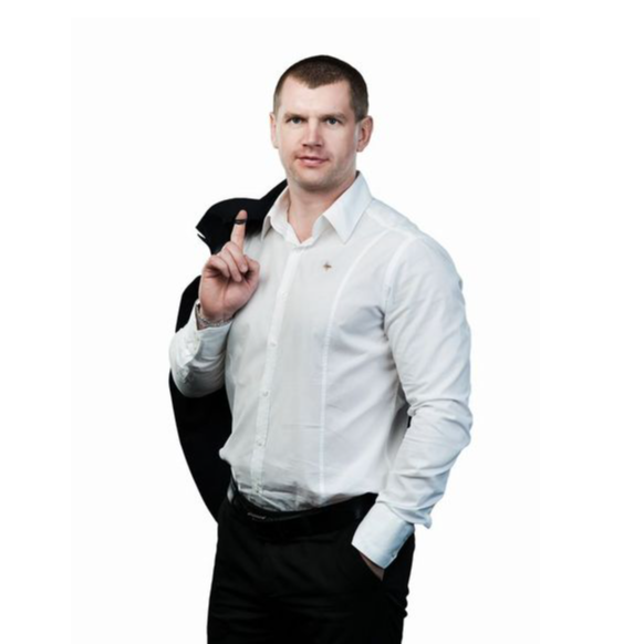 Евгений Васенев