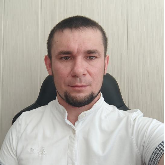 Александр Махмудов