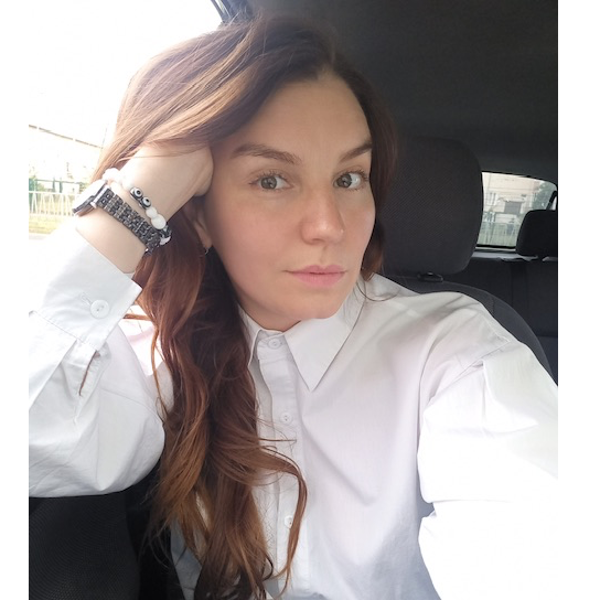 Янна Олейникова