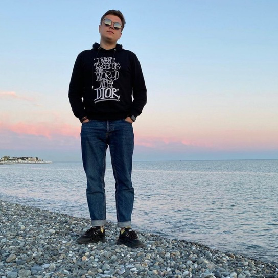 Максим Макаров