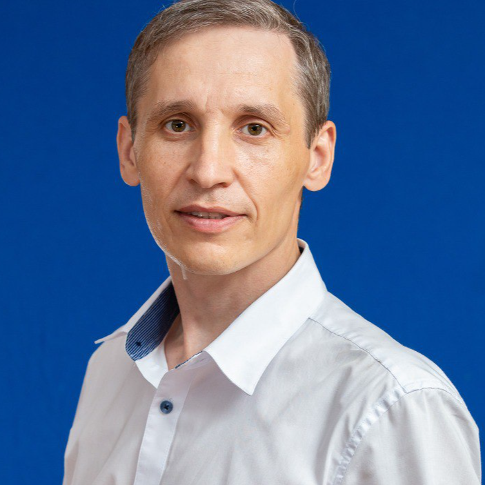 Александр Ляпин