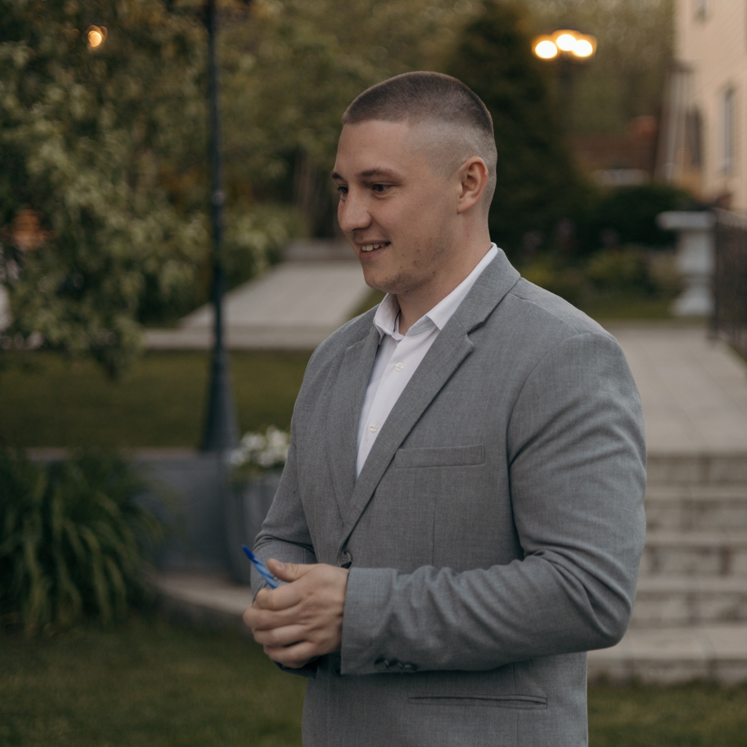 Алексей Оглезнев