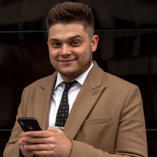 Денис Архипов