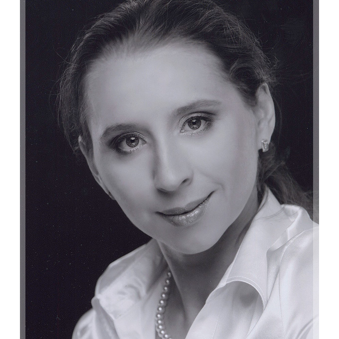 Алёна Худякова