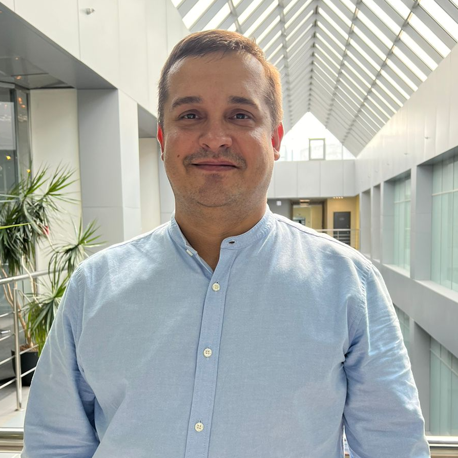 Максим Дубков