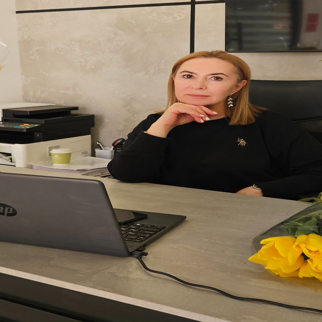 Елена Именова
