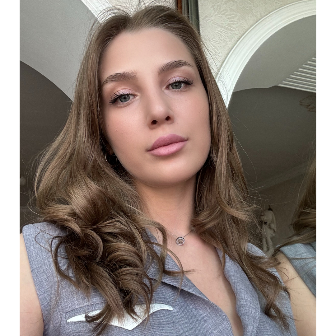 Эвелина Муриева