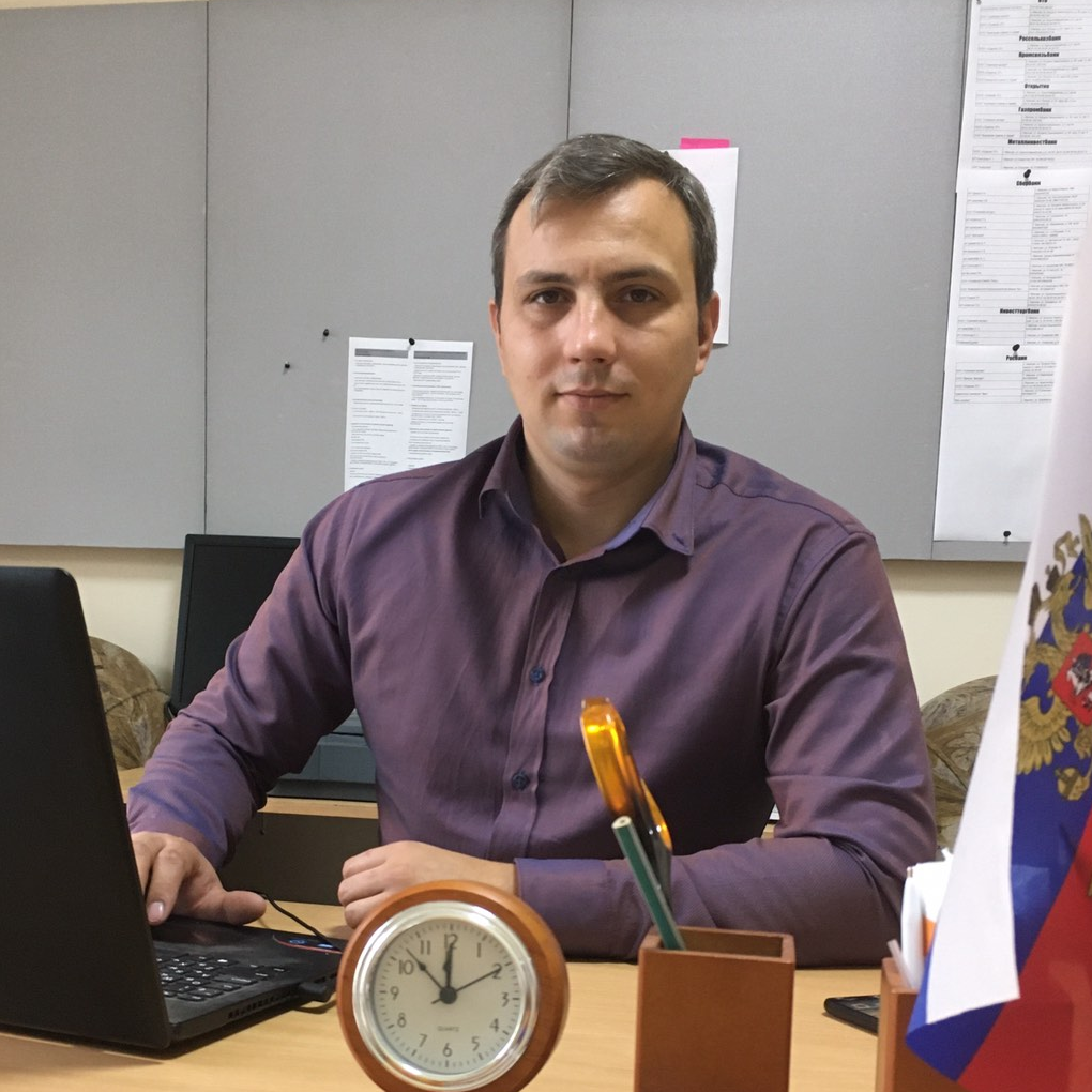 Леонид Николаев