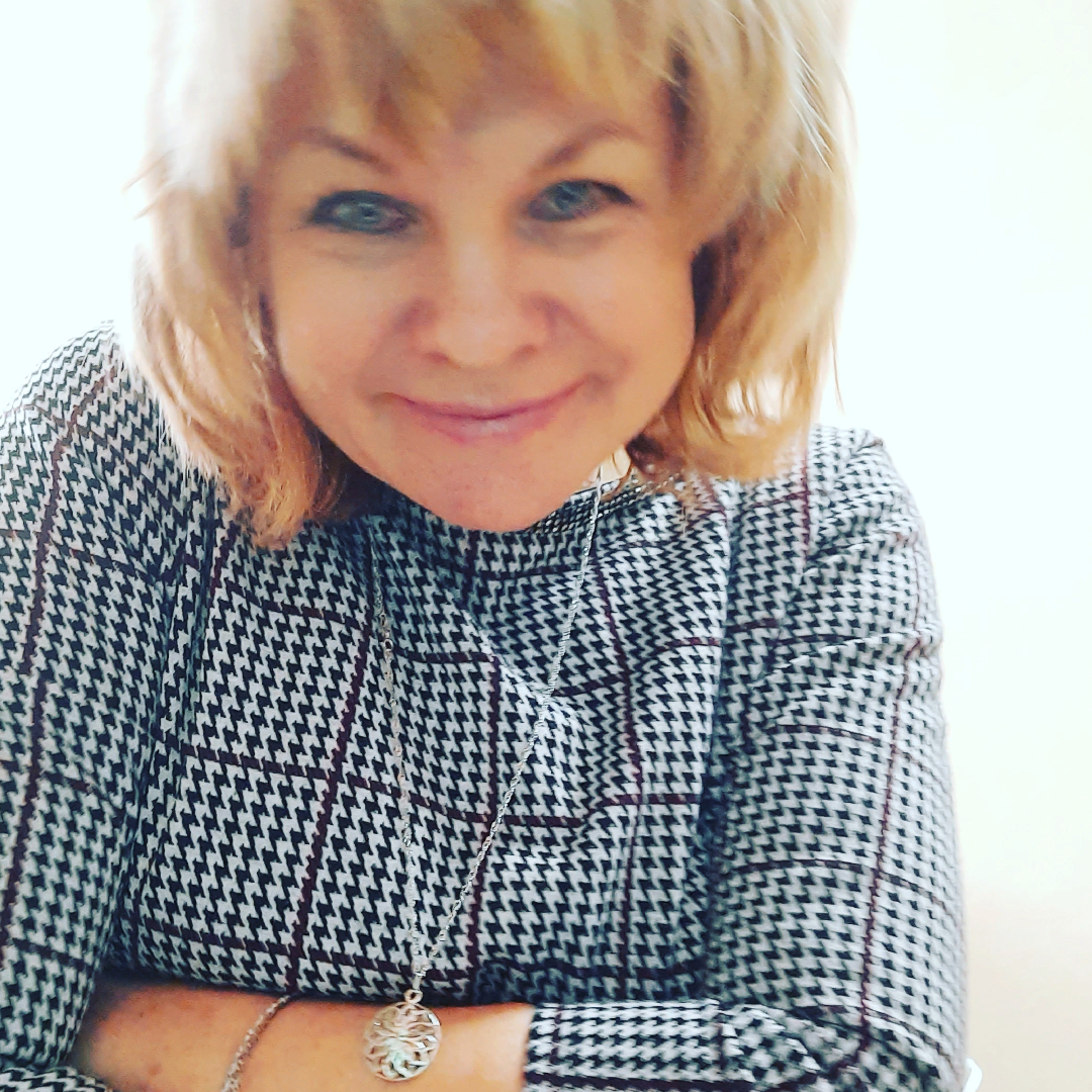 Елена Ефремова