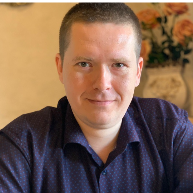 Михаил Гусев