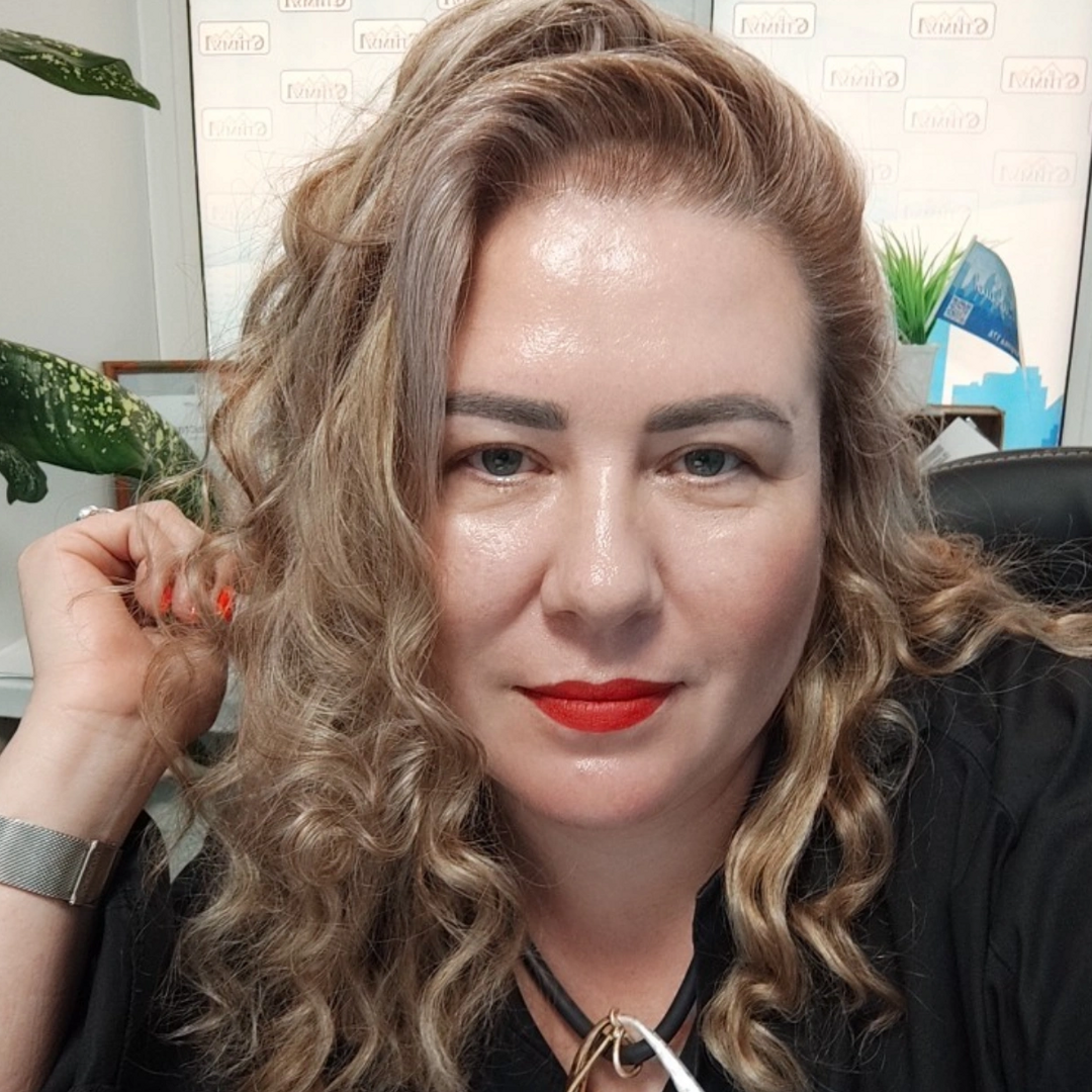 Марина Лисова