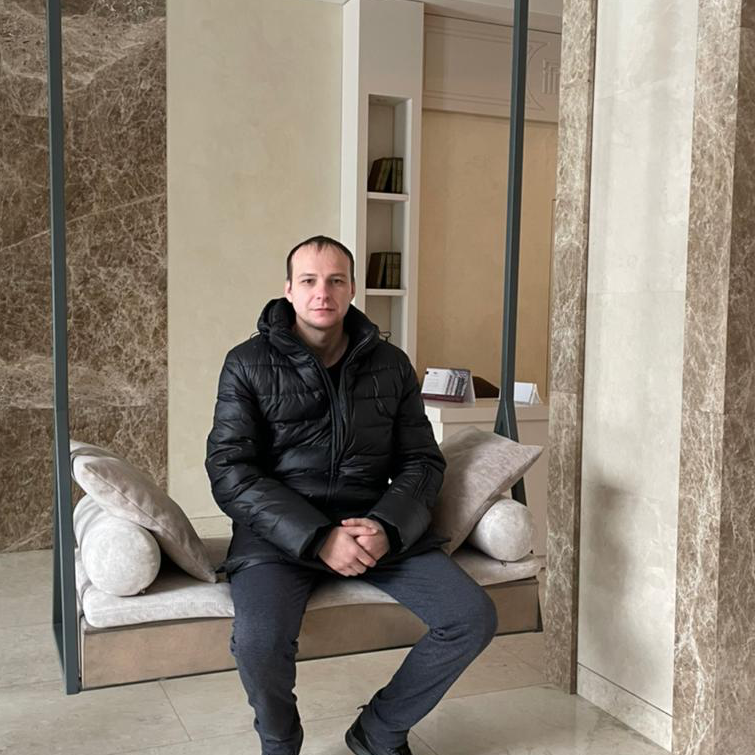 Станислав Краев