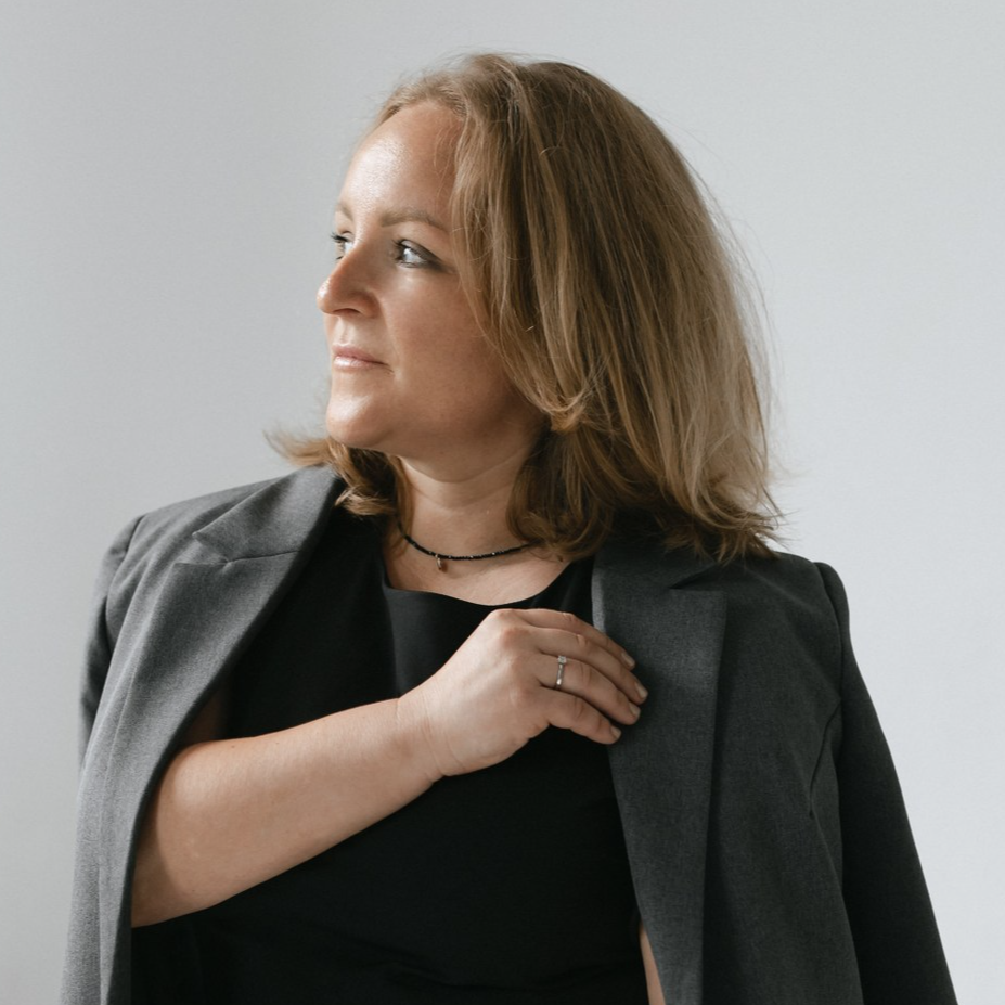 Юлия Петрова