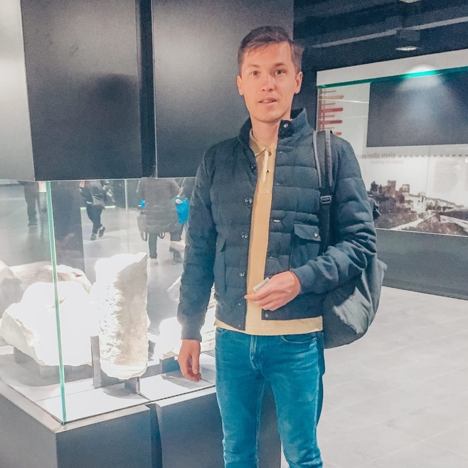 Сергей Карпов