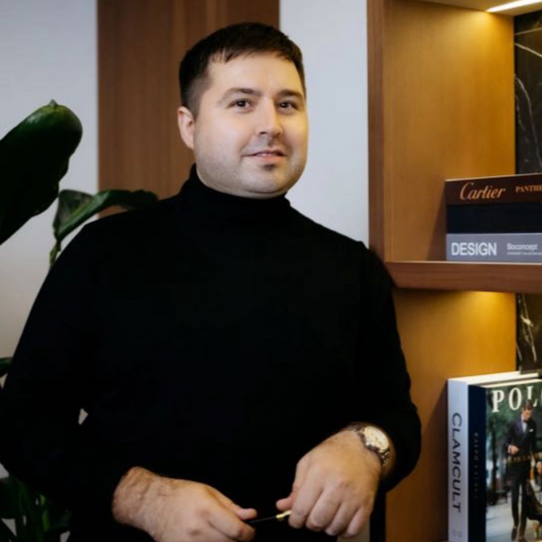 Александр Зотов