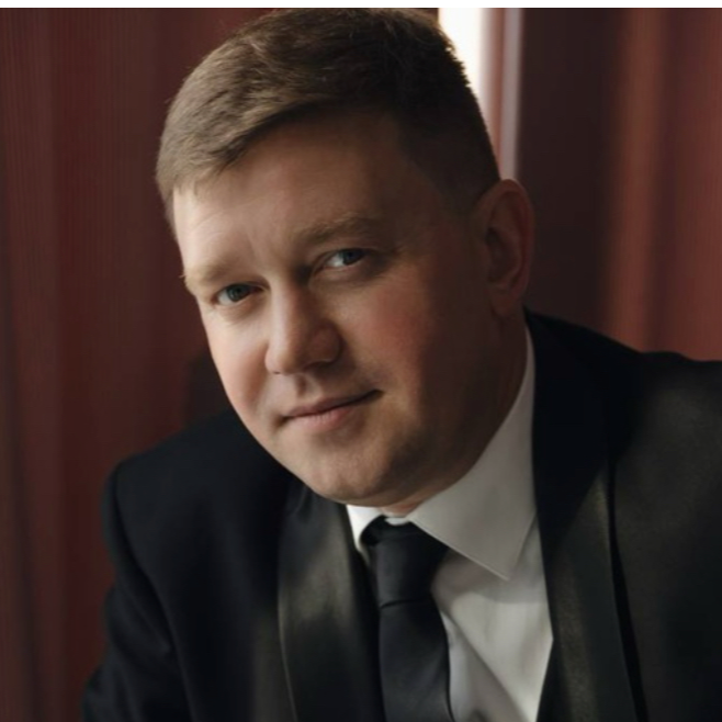 Виталий Иванов