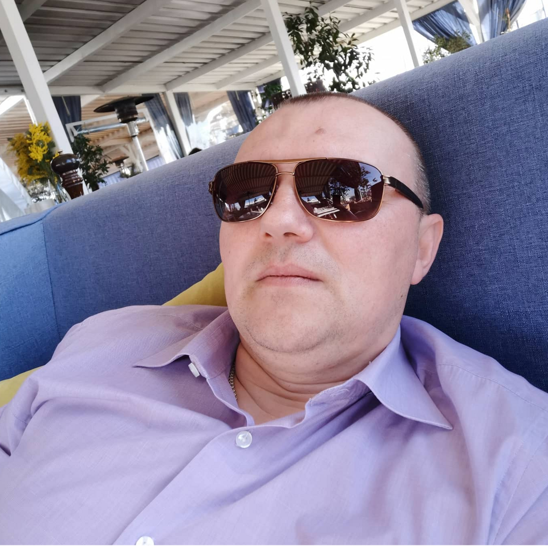 Денис Глебов