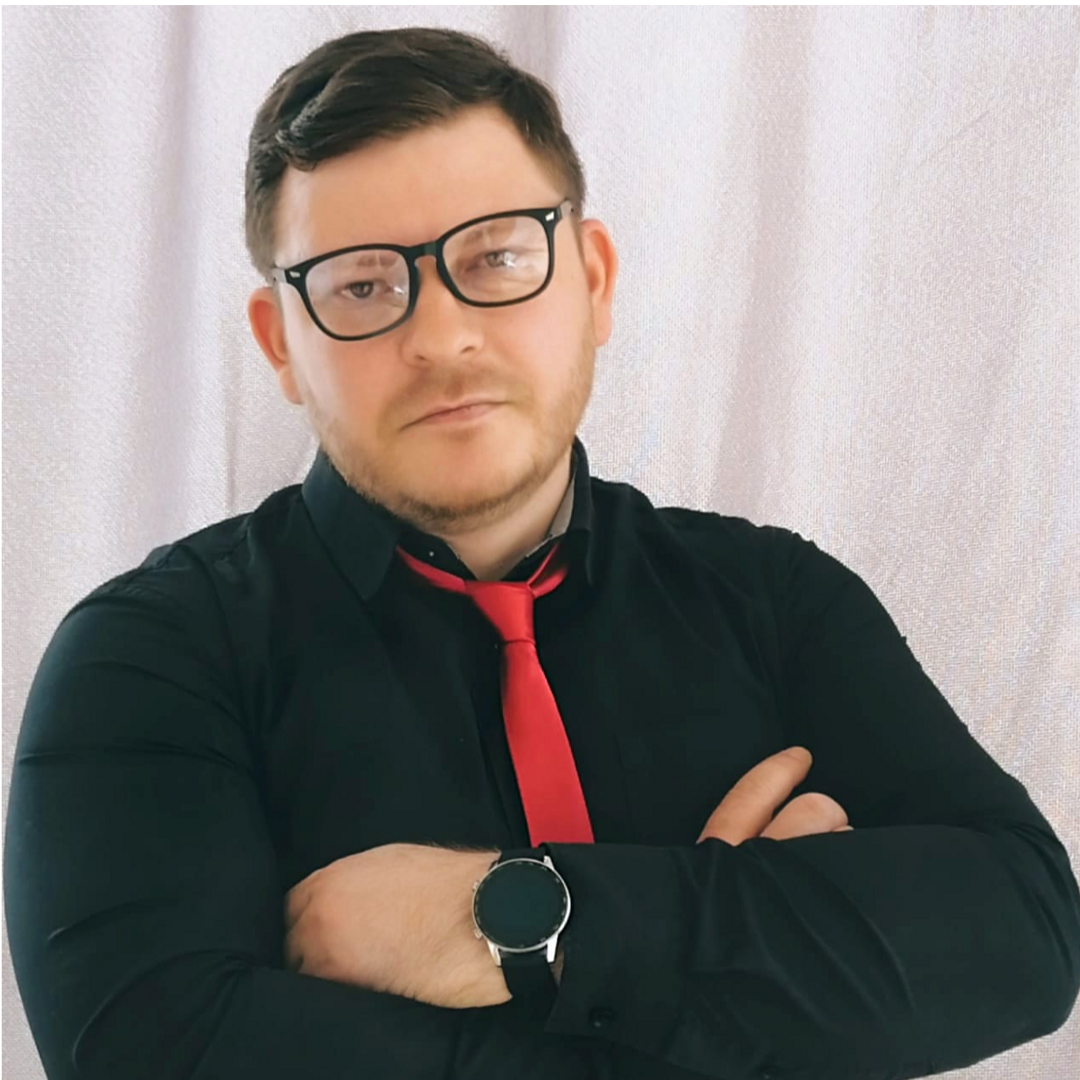 Анатолий Назоев