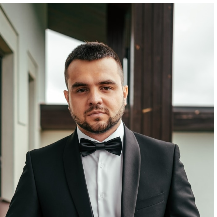 Роман Акулов