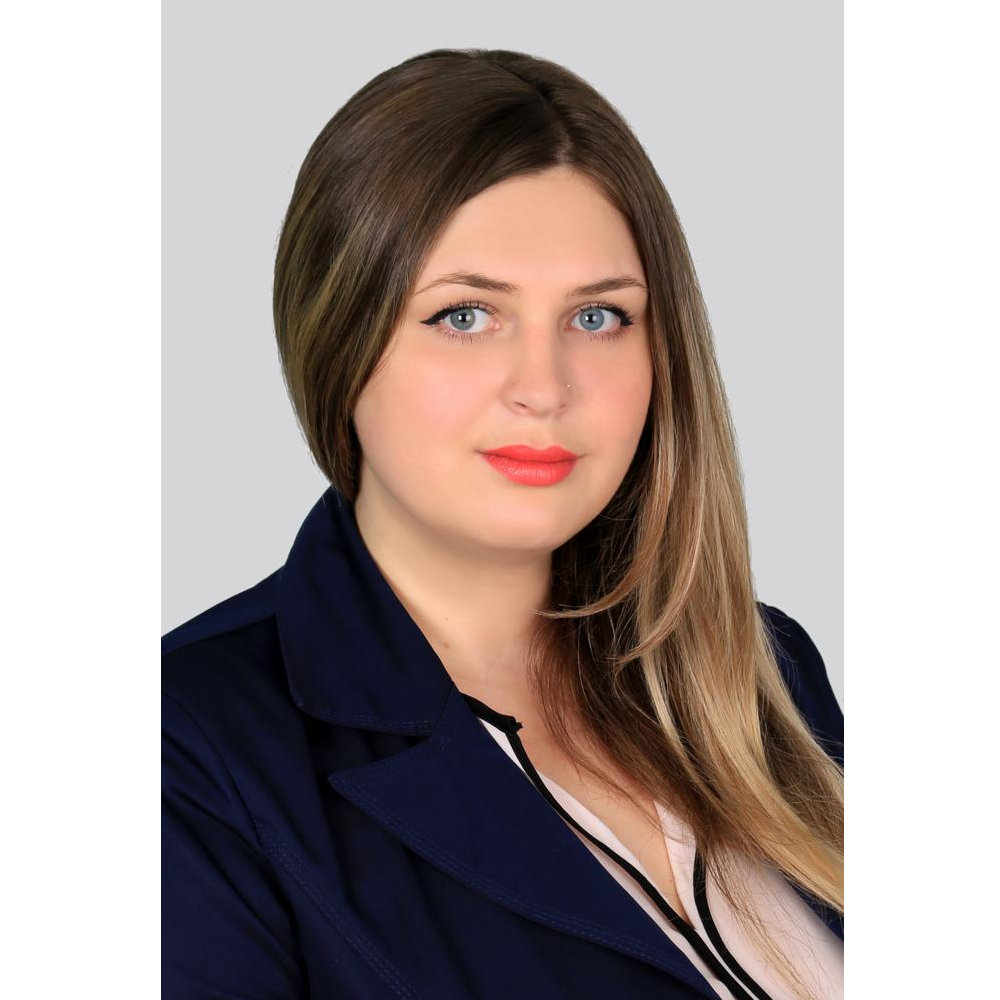 Анна Иванова