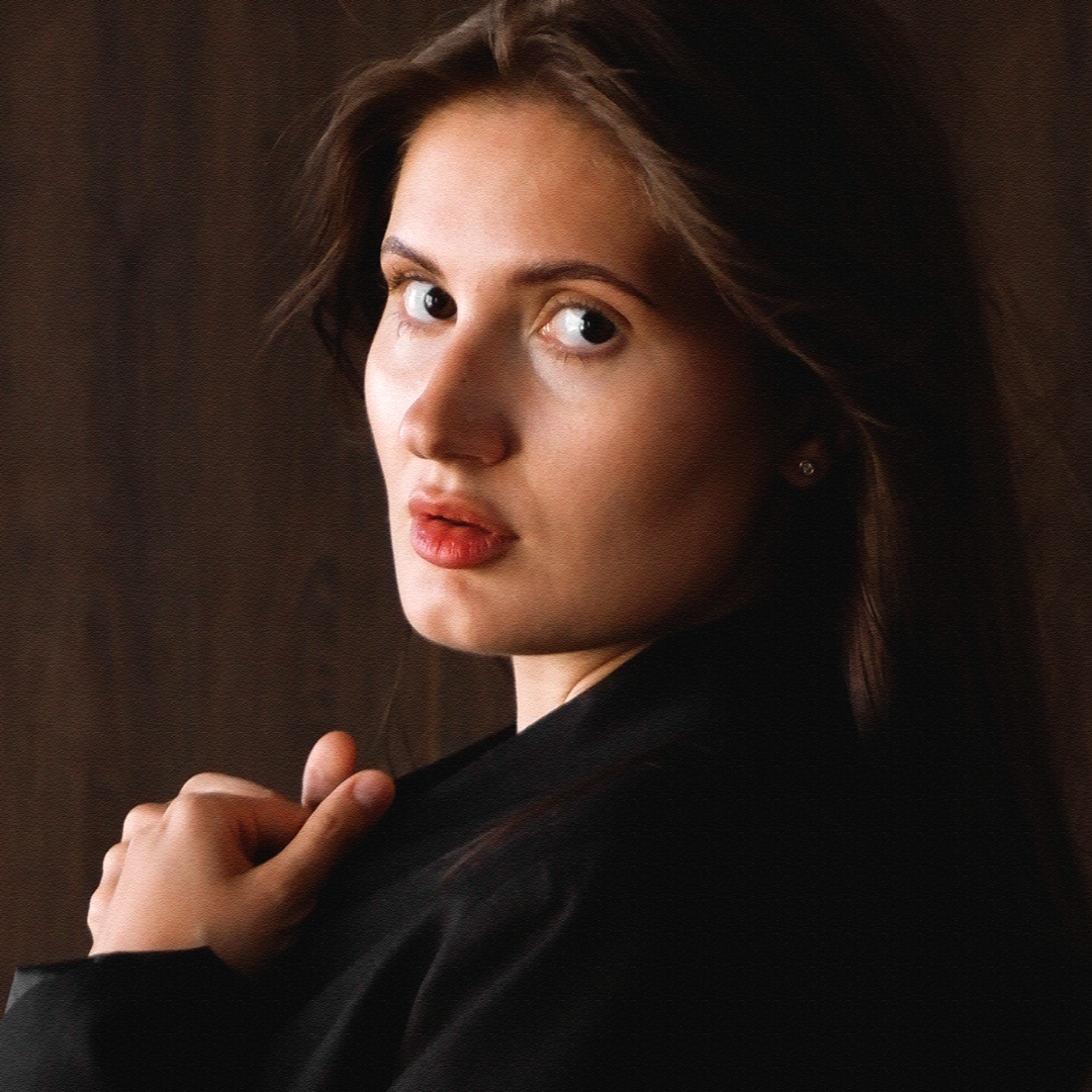Арина Попова
