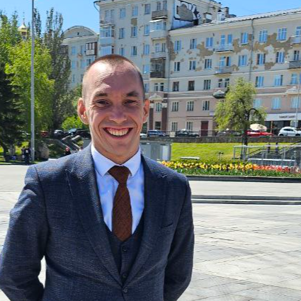 Дмитрий Степанов