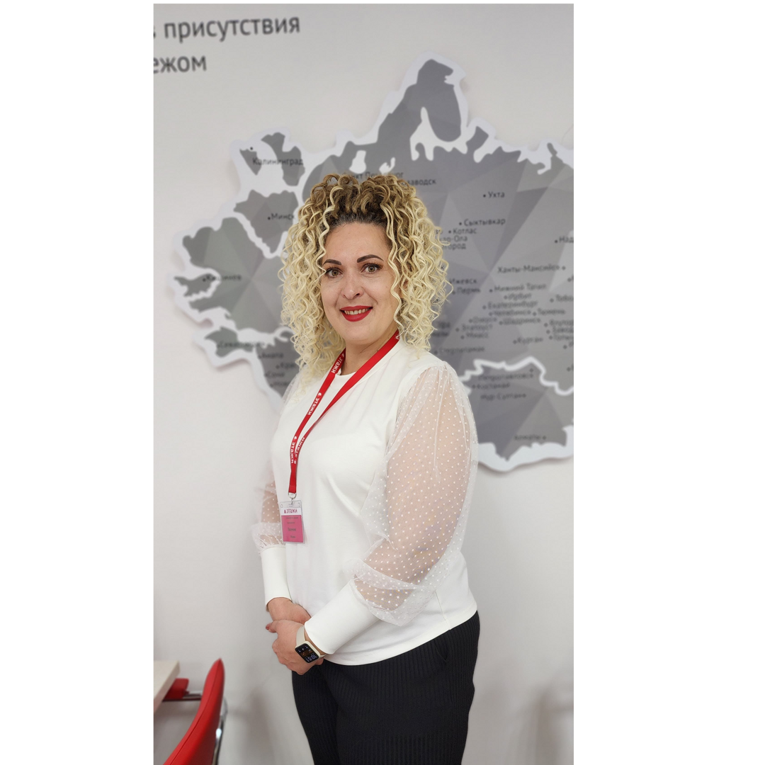 Евгения Лёзина