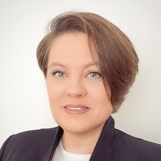 Елена Ханова