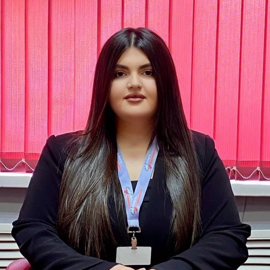 Лолита Надоян