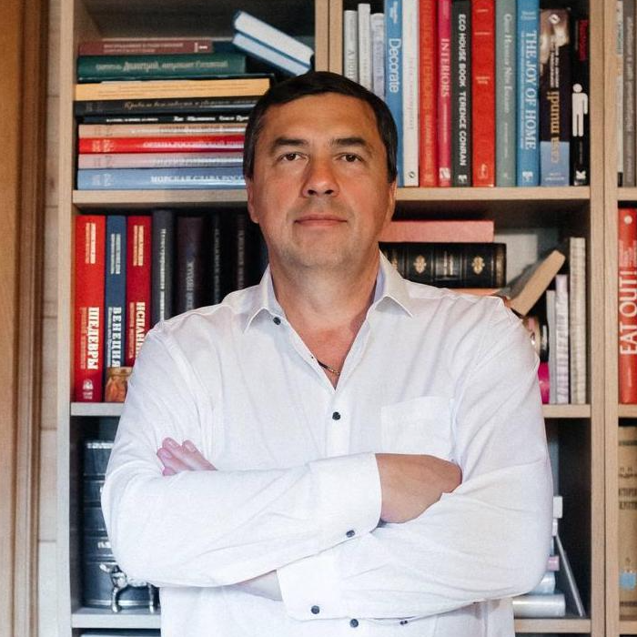 Дмитрий Кувшинов
