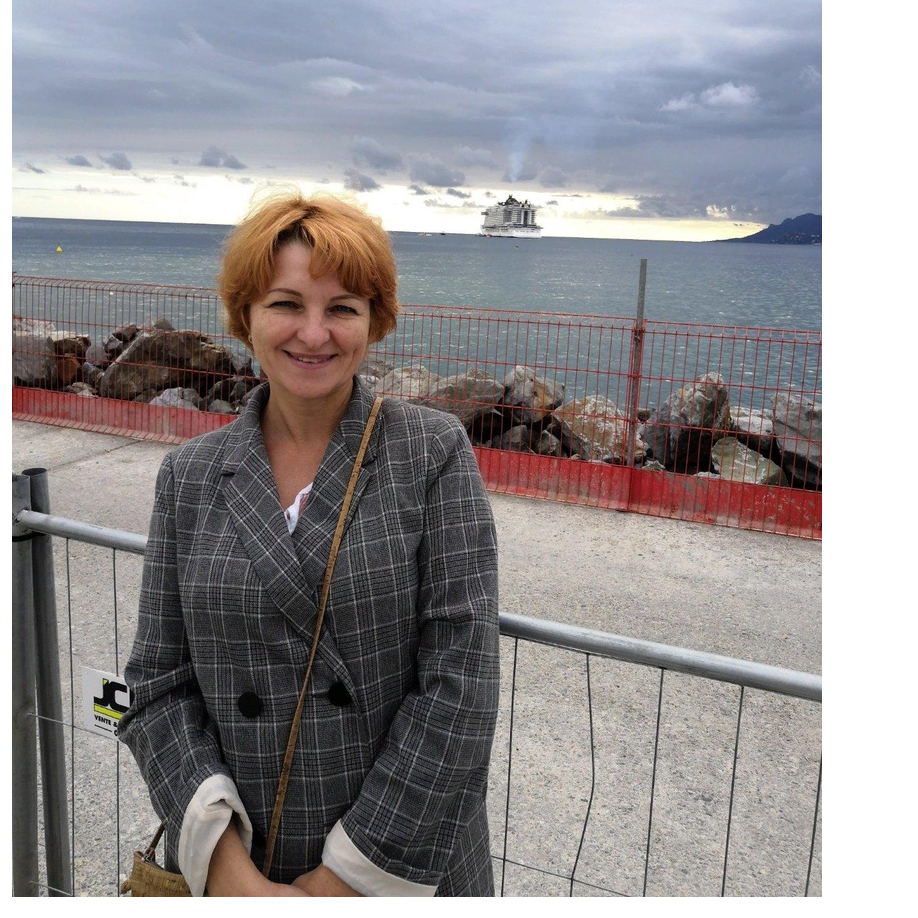 Светлана Устинова