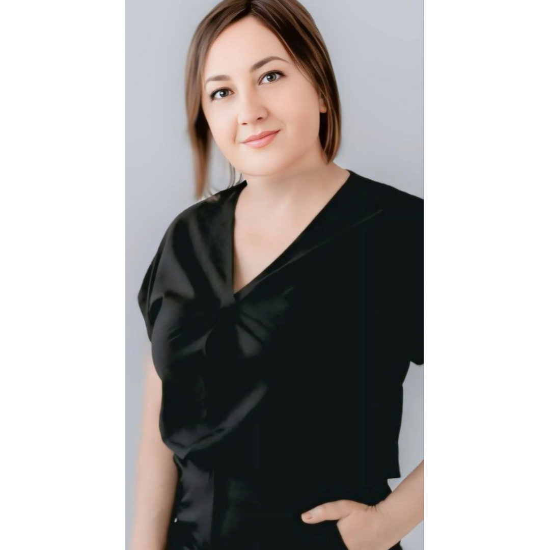 Лариса Надеина