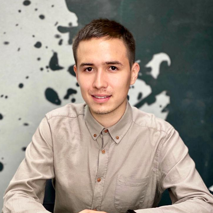 Максим Ижедеров