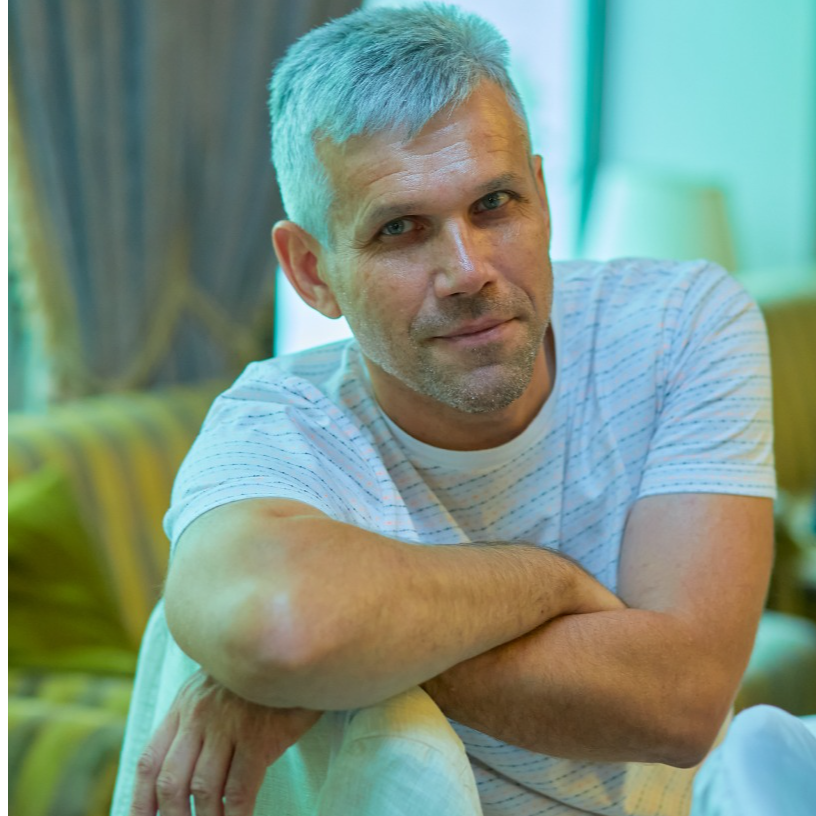 Александр Пуров