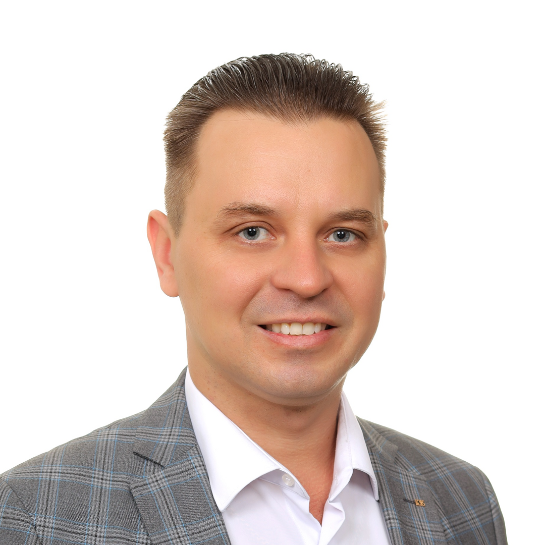 Роман Семерников