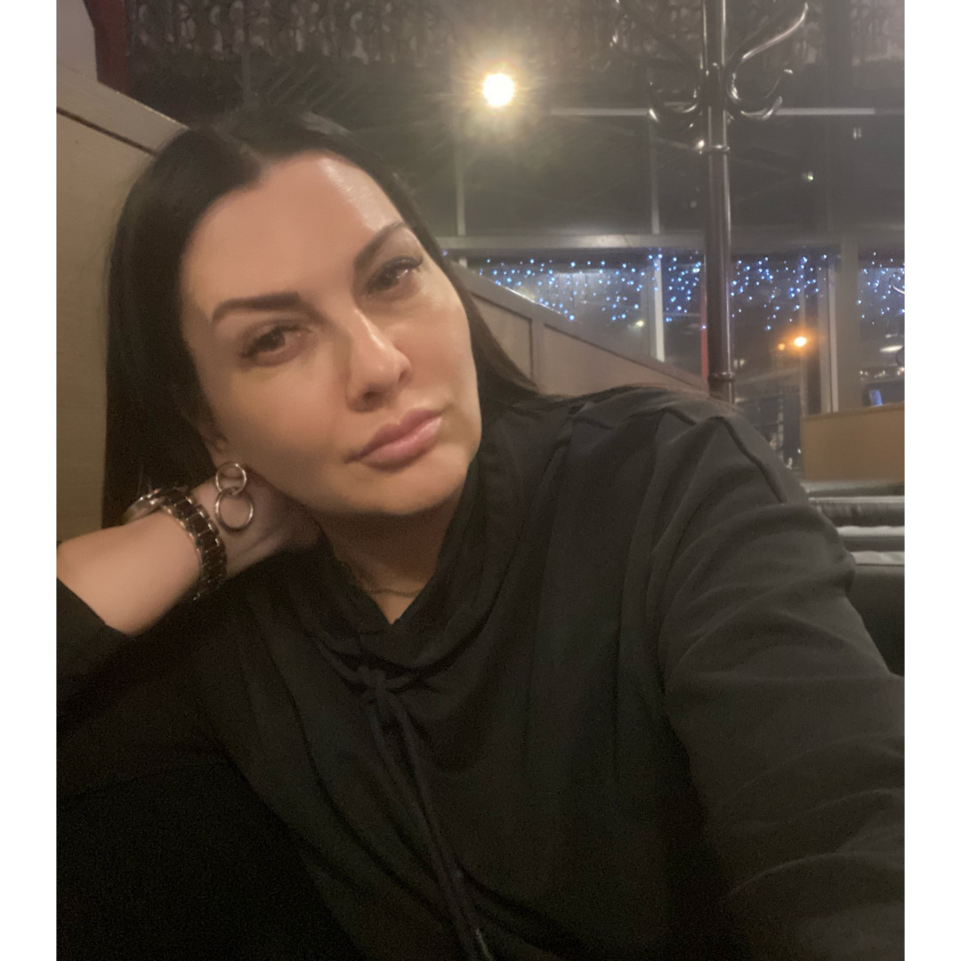 Анна Ленинг